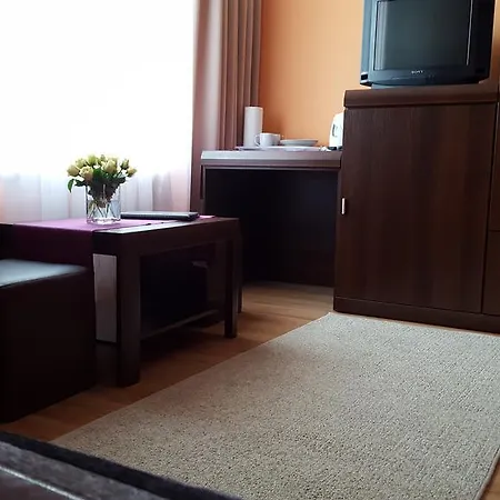 Dom Goscinny Korab Pensionat Kołobrzeg